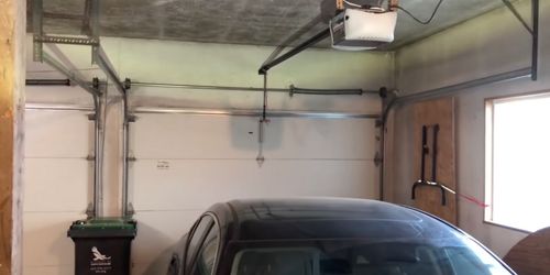 garage with car
